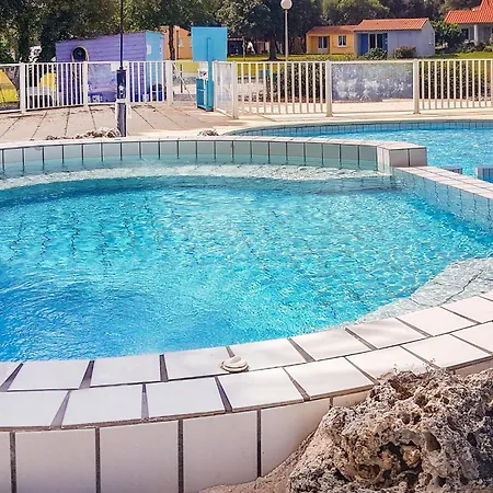 Stunning In * Saint-Savinien