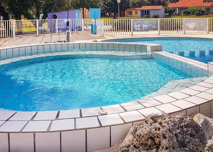 Stunning In * Saint-Savinien