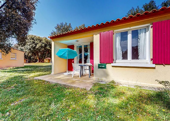 펜션 Stunning In Saint-Savinien